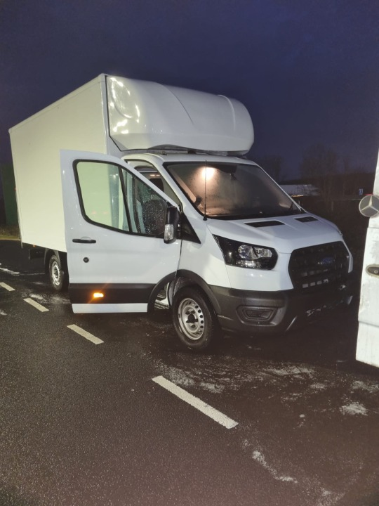 Express Car Wash - night operations